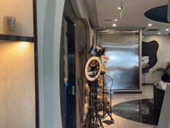 -TOP HAIR SALON