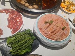 -茅草房·河畔园林火锅
