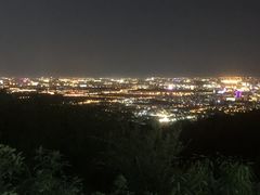 -鬼笑石后山停车场