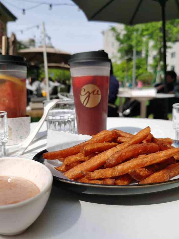 gaga(长宁来福士garden店)-"环境不错,餐桌间有一定的空间,他们家的海