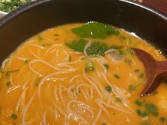 -银米·云南传统过桥米线(双廊黑金冠店)