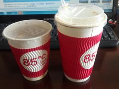 -85度C(生甜甜圈研究工坊·上海松江人民北路店)