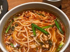 -云海肴·汽锅鸡·云南菜(天山百盛优客店)