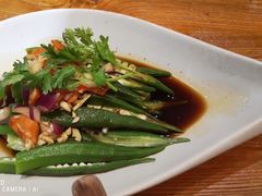 酸辣秋葵-云海肴·汽锅鸡·云南代表菜(天津国金汇店)