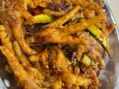 -江城燕子大排档(江汉路步行街店)