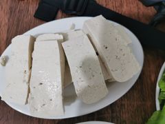 -黑竹沟新场牛肉火锅
