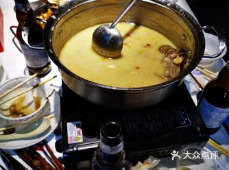 店里的饮食文化也很不错，这个店，传承的就是羊肉文化