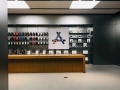 -Apple零售店(华贸购物中心店)