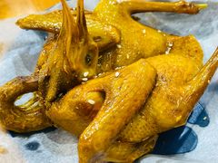 盐焗乳鸽-煲煲掂风味煲仔饭餐厅(西区店)