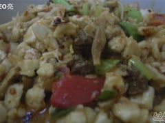 特写-老乌家特色小炒泡馍(大皮院店)