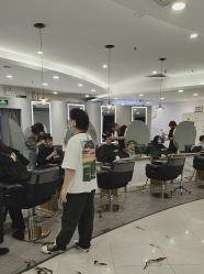 -八佰伴8008星级形象店