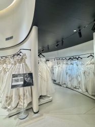 -城市花园婚纱摄影