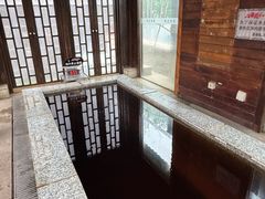 -裕龙汤泉