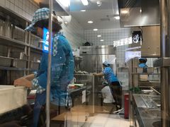 -灵芝妹子海鲜米线(凯德和平广场店)