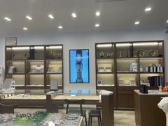 -三目眼镜·蔡司视觉合作店(青浦宝龙店)