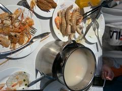 -领鲜活海鲜榴莲自助火锅(东门店)