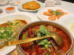 -醉辉皇上海之巅(上海中心大厦店)