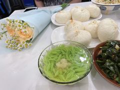 -李与白包子铺(桐梓林店)