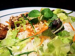 香茅烤鸡肉捞檬粉-阮氏娘·越南料理(双子塔店)