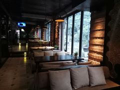 靠窗位-Local泰莲庭(虹鳟鱼店)