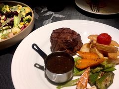 牛油果鲜虾沙拉-秀·爱尔兰餐吧(上海路店)