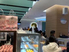 -奈雪的茶(亨特国际广场店)