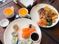 -天际餐厅(广州珠江新城假日酒店)