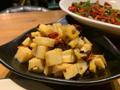 -临界音乐酒馆·小龙虾·江湖菜(华熙LIVE·鱼洞店)