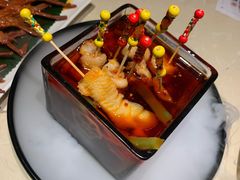 九阴白骨抓-老佛爷炭火蛙锅直营(清滨路总店)