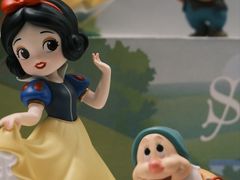 -泡泡玛特POPMART(蓝色港湾店)