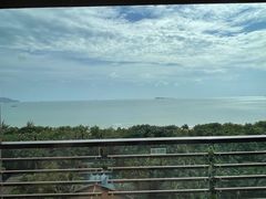 -三亚湾海居铂尔曼度假酒店