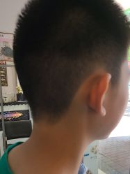 -慕艺造型烫发染发