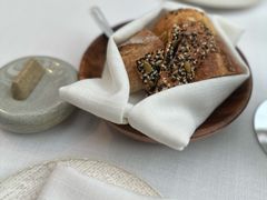 餐前面包配黄油-弗兰克牛排西餐厅Ribone steak house(柠檬花园店)