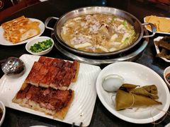 -老来福·非遗酸汤兔(凯旋路店)