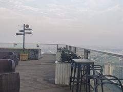 -黄金时代游泳健身云畔会所(绿地中心双子塔店)