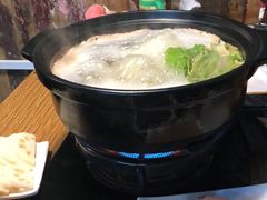 -陆记牛庄·碳锅龙虾烧烤(爱上花园店)