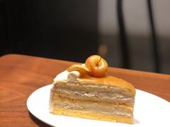 椰香栗子苹果奶油蛋糕-black rainbow coffee