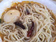 -丁记牛肉手擀板面