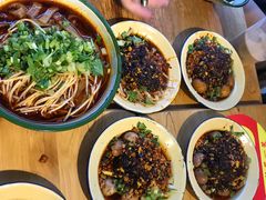 -拈签一笑黄牛肉辣卤串串