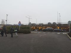 -伦敦比斯特购物村