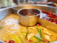 -佬土鹅肠火锅(中建大观店)