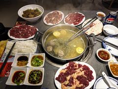 牛肉火锅排骨汤底-贵宾牛·潮汕牛肉火锅(珠池总店)