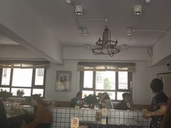 大堂-八两八金·莱芜特色炒鸡(市南漳浦路店)