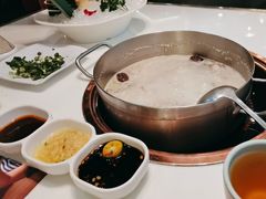 -洪氏嗨捞·猪肚鸡火锅(阳光天地店)