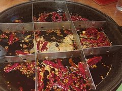 -周小明火锅(黑金冠社区店)