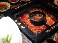 -老牌坊云南鱼豆花火锅(哈西万达店)