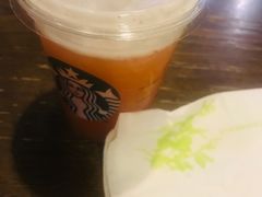 -星巴克臻选(深圳龙华红山天虹店)