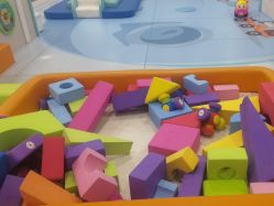 -孩子王童乐园(唐山万达广场店)