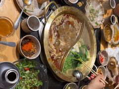 -顶顶汤火牛排火锅·经典铜锅涮肉