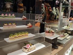 -荣誉国际酒店-云顶旋转餐厅